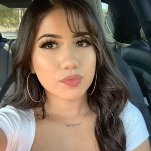 Meet your Posher, Bianca